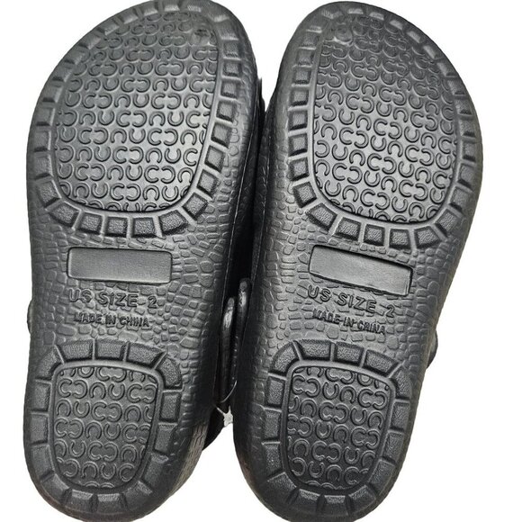 NWT Alligator-Themed‎ Kids Clogs With Strap Dark Gray Rubber Shoes - Picture 3 of 5